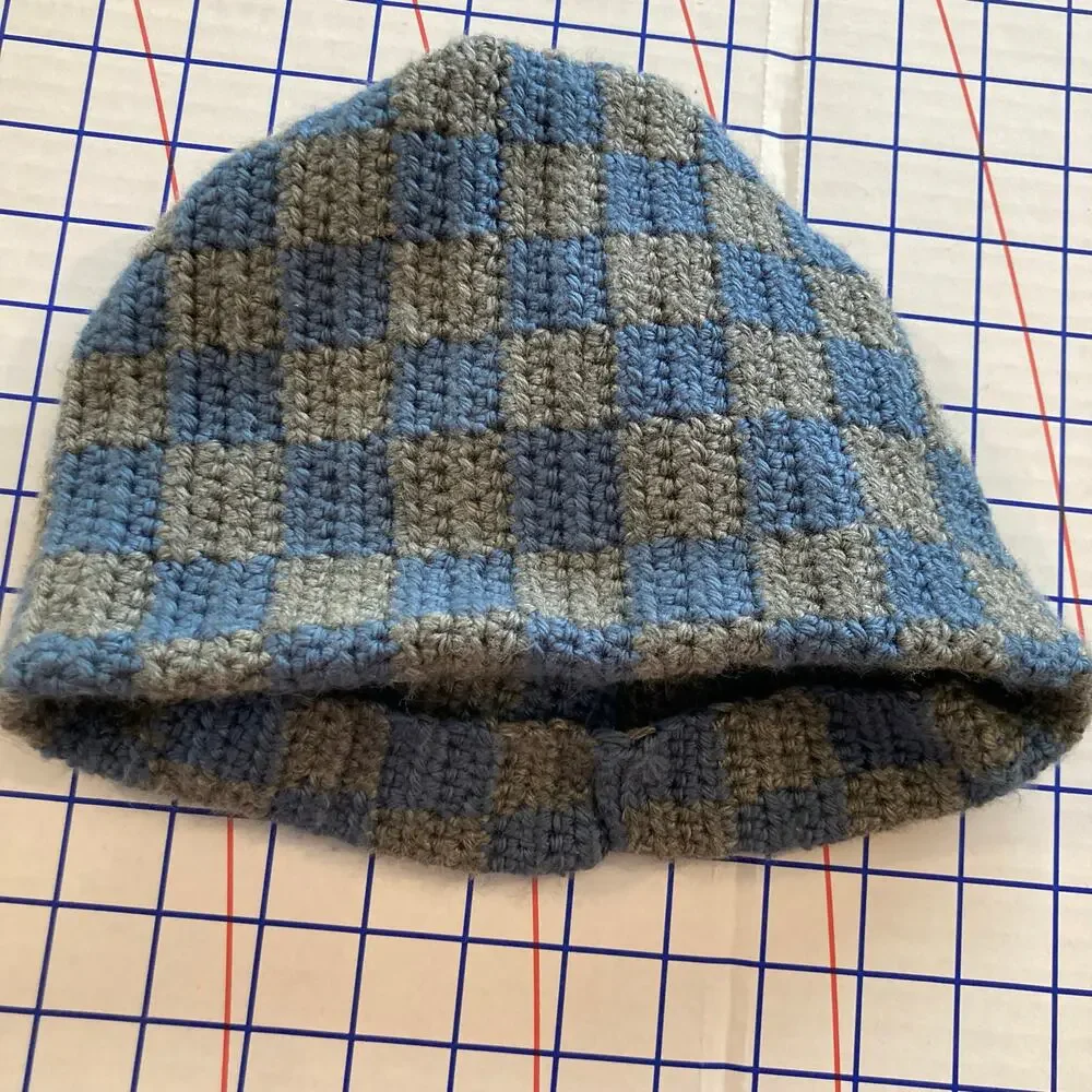 Handmade Blue & Gray Checkered Hat Adult M Thick Knit Ski Outdoors Grunge Retro